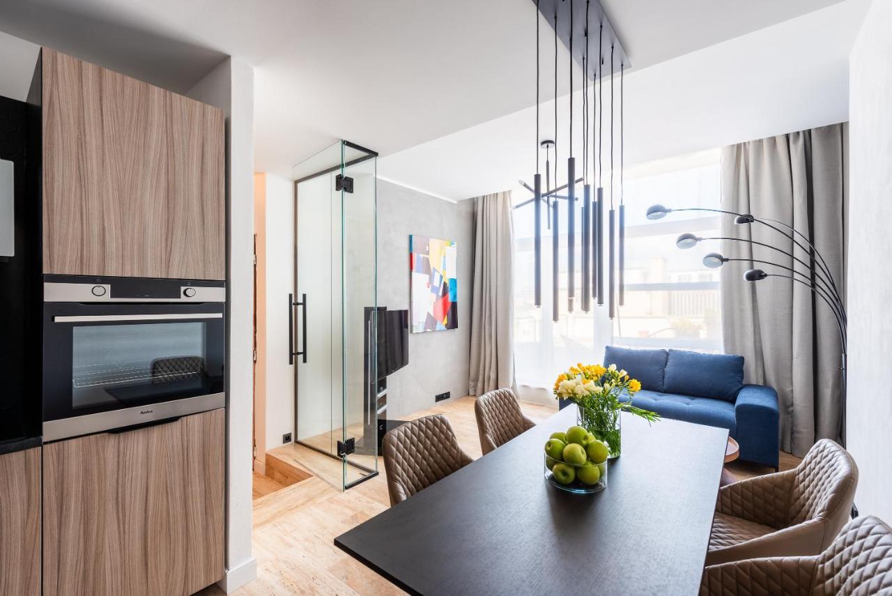 Luxury Apartment With A Balcony And A Terrace Πράγα Εξωτερικό φωτογραφία